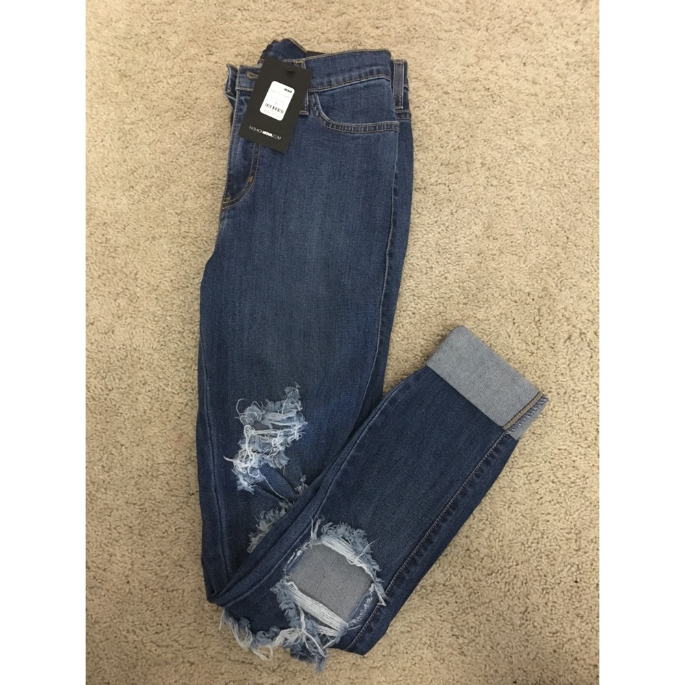 Fashion Nova NWT Beach Bum Jeans